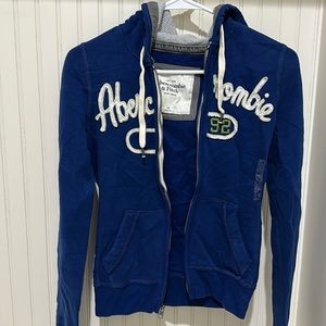 Abercrombie, color blue